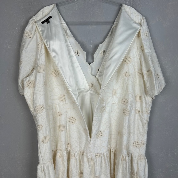 Alex Marie plus size 24W Phoebe shift dress ivory embroidered scalloped tiered - Picture 12 of 15